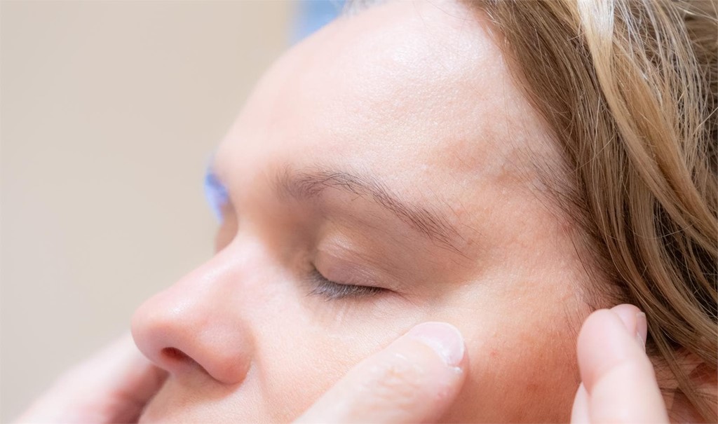 ¿Cuál es el tiempo de recuperación después de una rinoplastia?