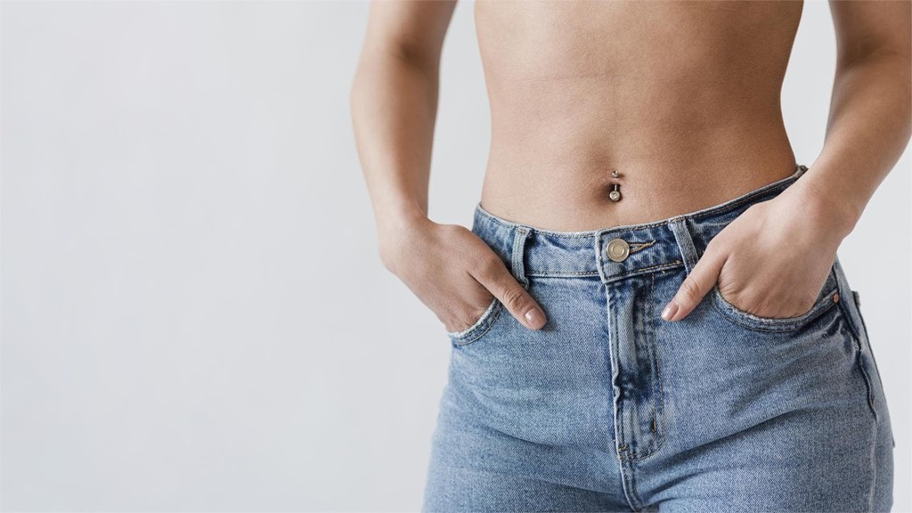 Expertos en abdominoplastia en Santiago y Pontevedra